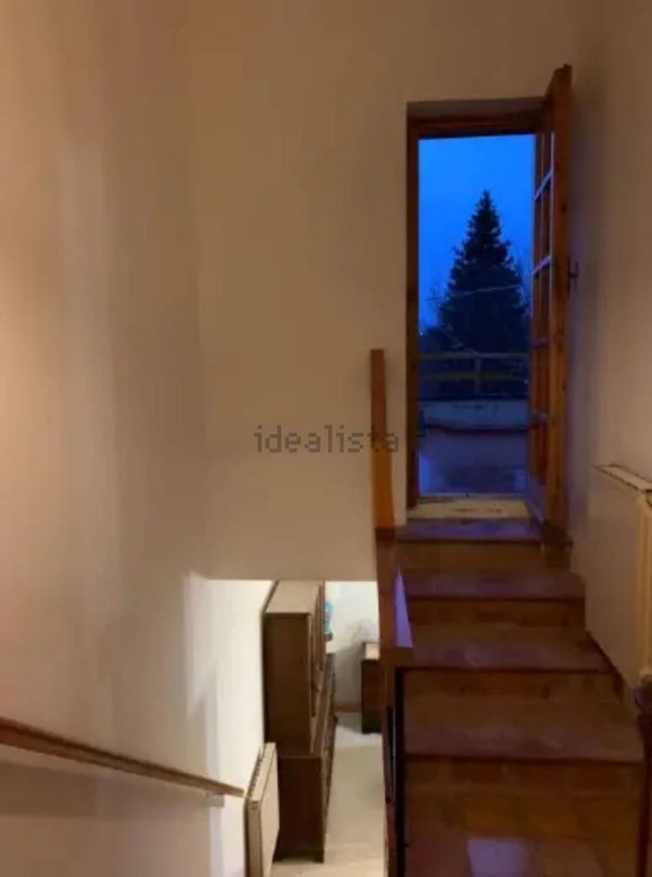casa indipendente in vendita a Fiastra in zona San Lorenzo al Lago