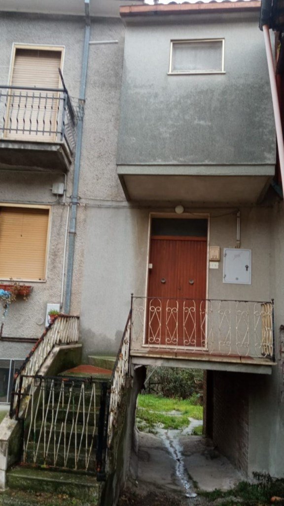 quadrivano in vendita a Fiuminata in zona Casenove