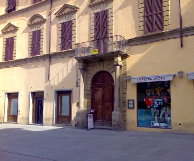 appartamento in vendita a Fiuminata in zona Castello