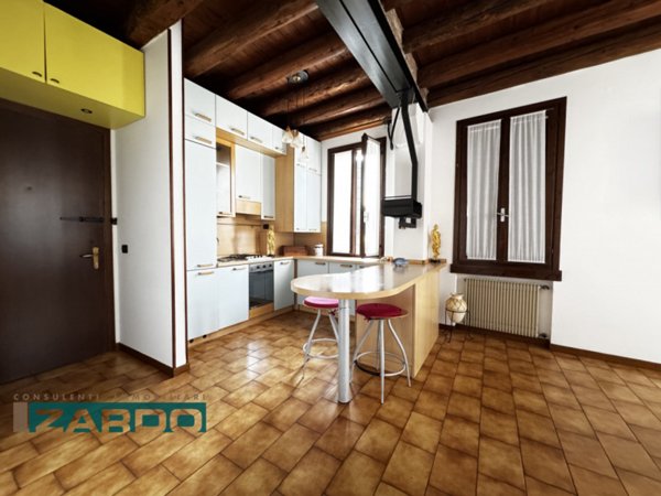 appartamento in vendita a Fiuminata in zona Castello