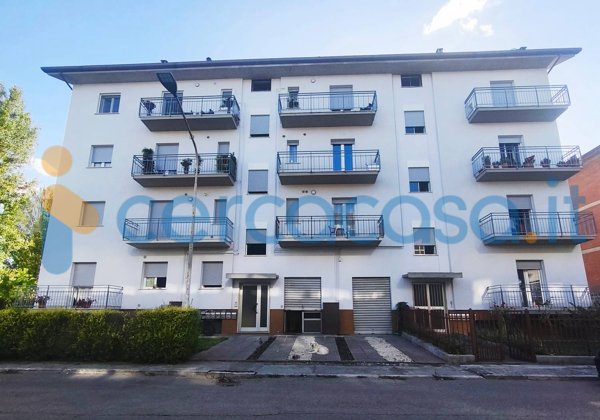 appartamento in vendita a Fiuminata in zona Castello