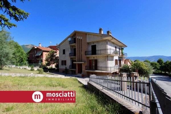 appartamento in vendita a Fiuminata