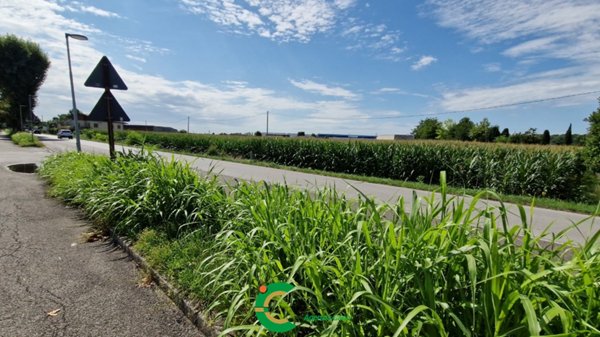 terreno agricolo in vendita a Fiuminata in zona Castello