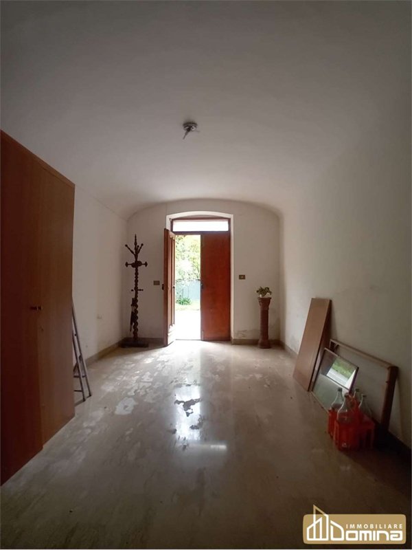 appartamento in vendita a Fiuminata in zona Castello