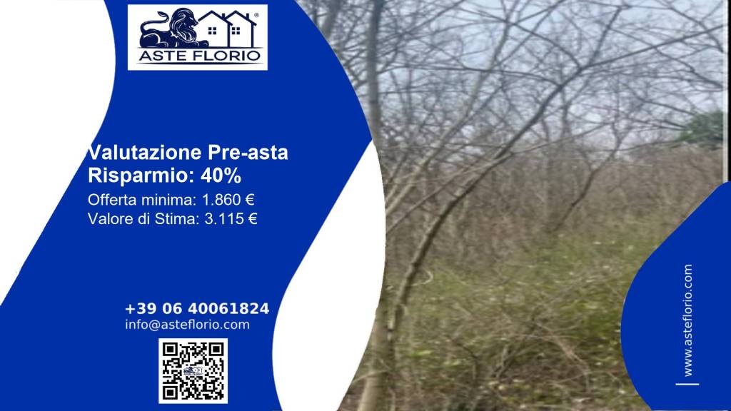 terreno edificabile in vendita a Fiuminata in zona Vallibbia