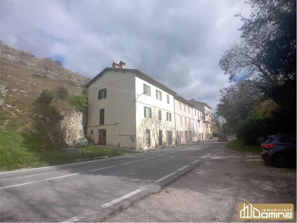 appartamento in vendita a Fiuminata