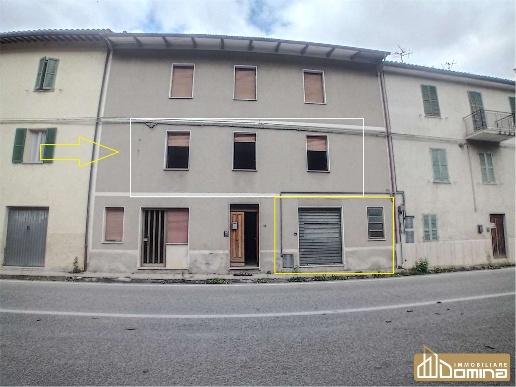 appartamento in vendita a Fiuminata in zona Castello