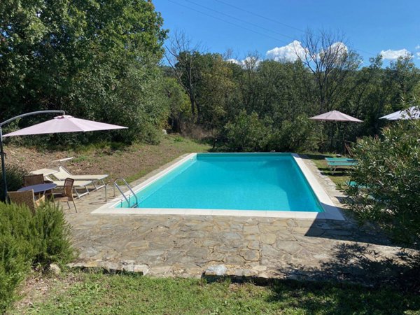 appartamento in vendita a Fiuminata in zona Castello