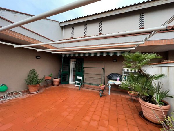 appartamento in vendita a Fiuminata in zona Castello