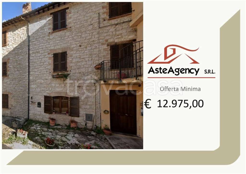 appartamento in vendita a Fiuminata in zona Spindoli