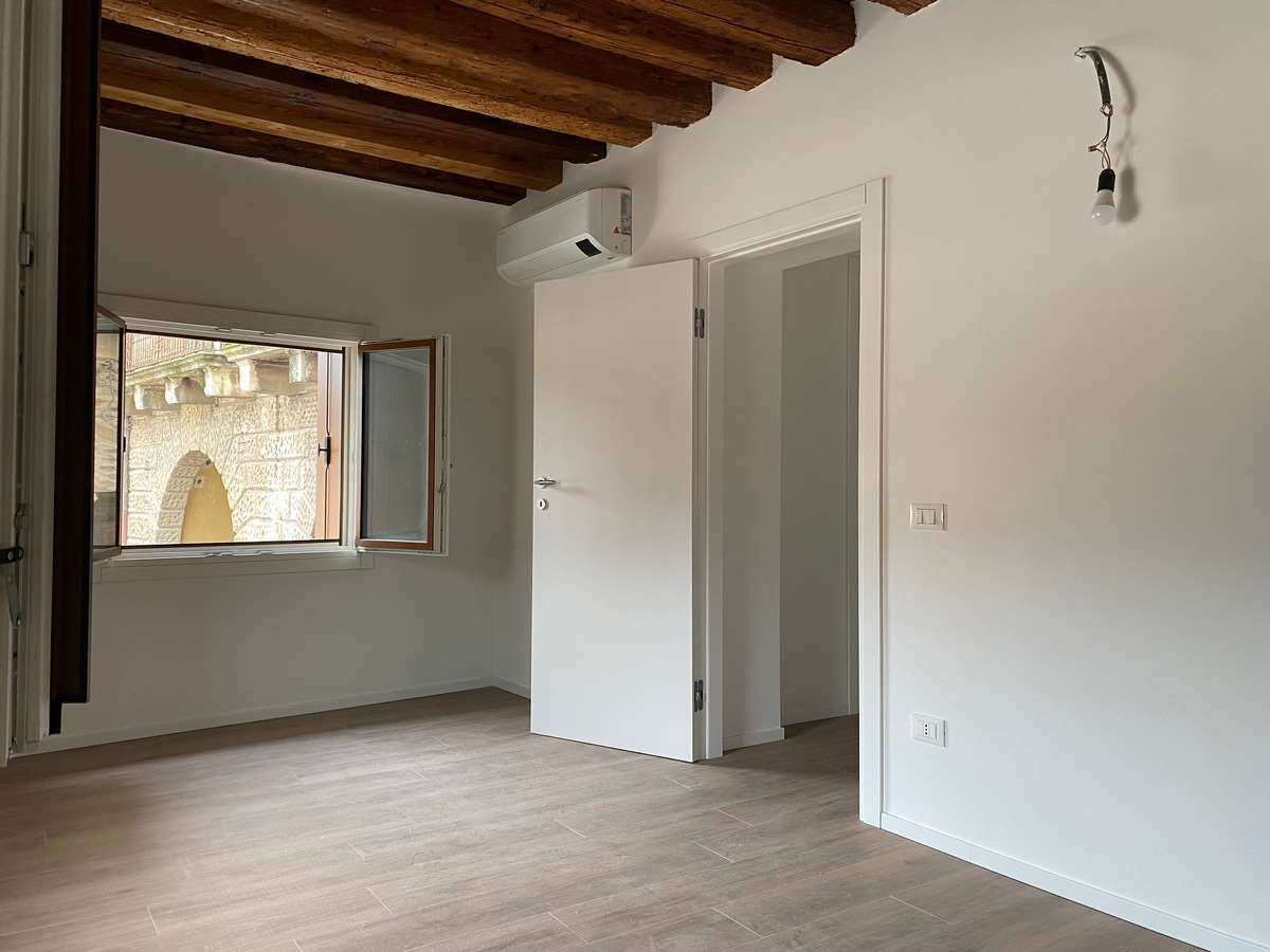 appartamento in vendita a Fiuminata in zona Castello