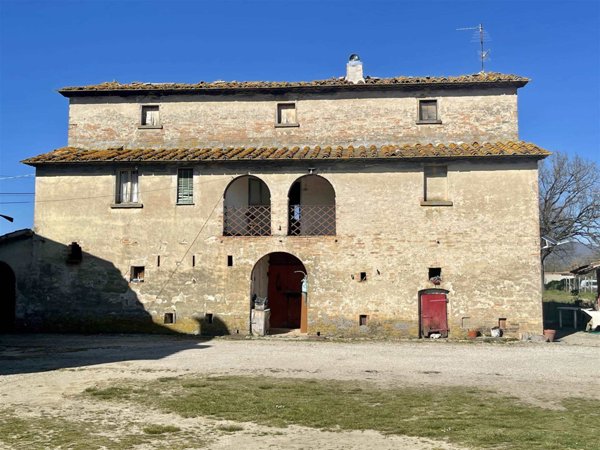 villa in vendita a Fiuminata in zona Castello