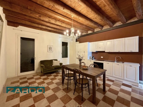 appartamento in vendita a Fiuminata in zona Castello