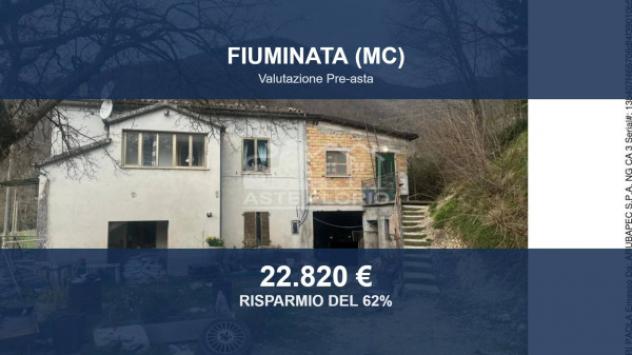 casa indipendente in vendita a Fiuminata in zona Vallibbia
