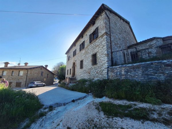 casa indipendente in vendita a Gagliole
