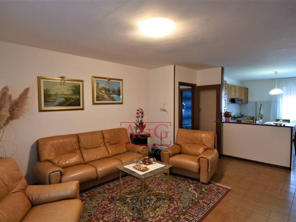 casa indipendente in vendita a Gualdo in zona Morrone