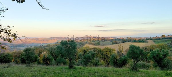 casa indipendente in vendita a Gualdo in zona Morrone