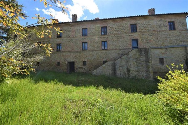 casa indipendente in vendita a Gualdo