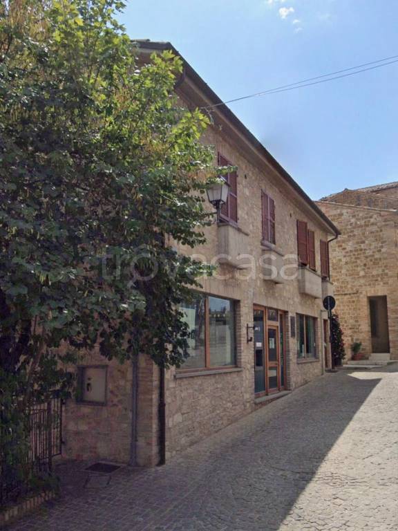 negozio in vendita a Gualdo