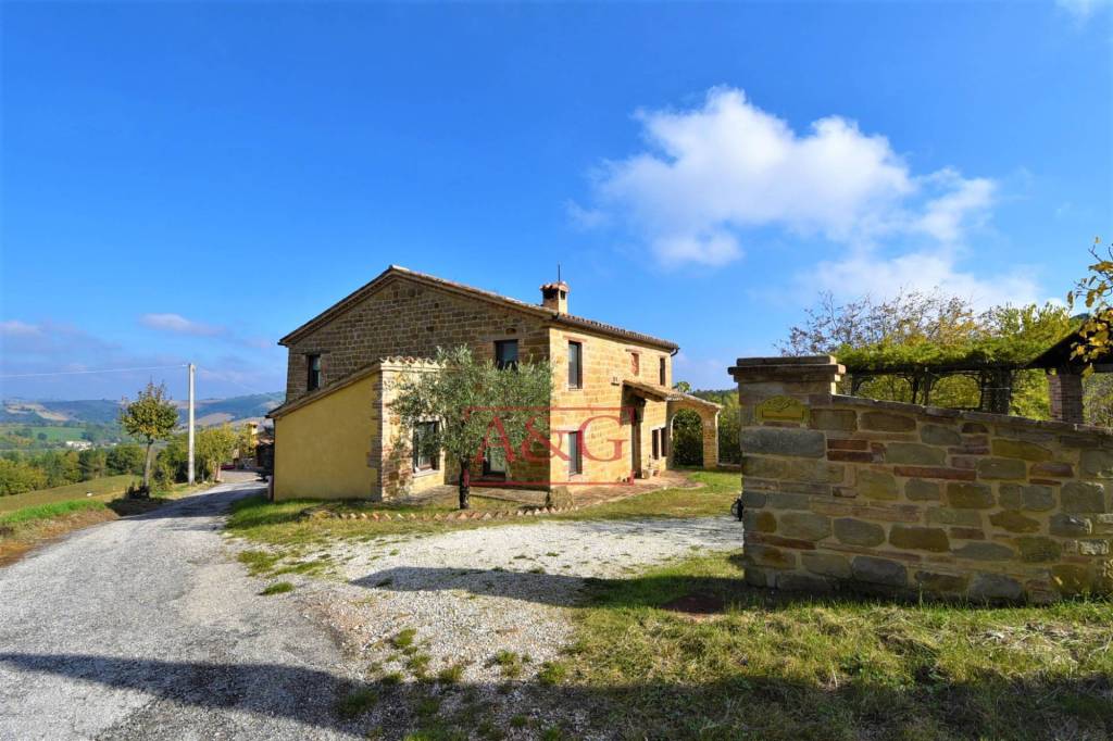 casa indipendente in vendita a Gualdo in zona Marchesi