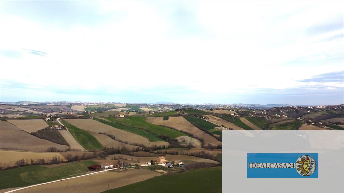 appartamento in vendita a Loro Piceno