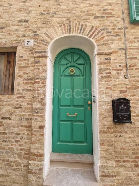 casa indipendente in vendita a Loro Piceno