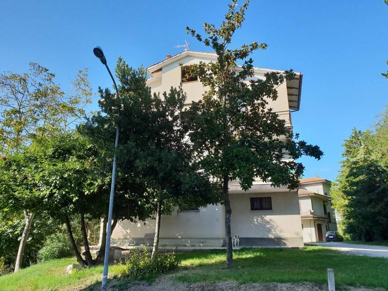 appartamento in vendita a Loro Piceno