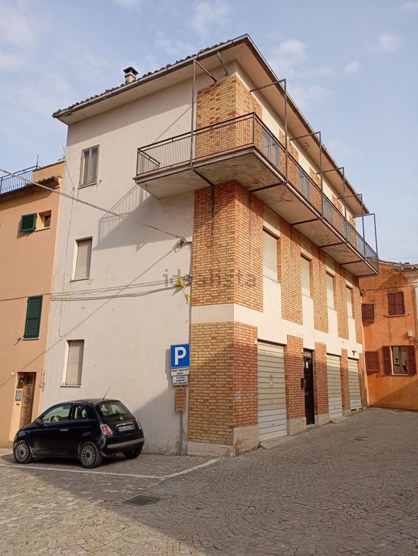 casa indipendente in vendita a Loro Piceno