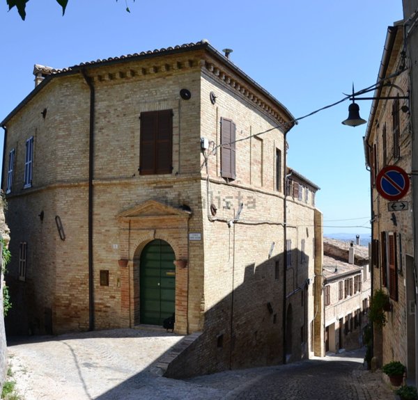 appartamento in vendita a Loro Piceno