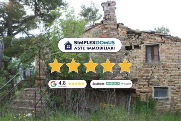 casa indipendente in vendita a Loro Piceno in zona Varco