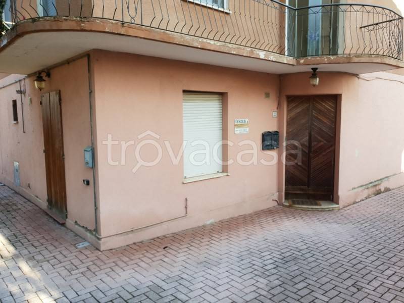 appartamento in vendita a Loro Piceno