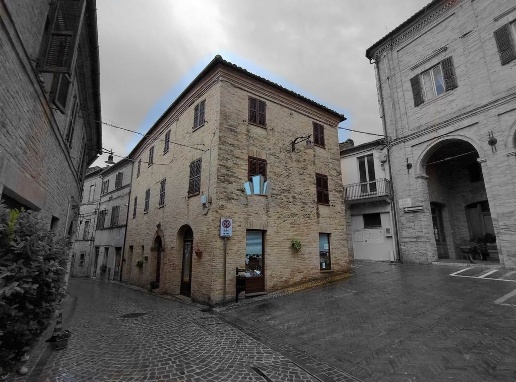 casa indipendente in vendita a Loro Piceno