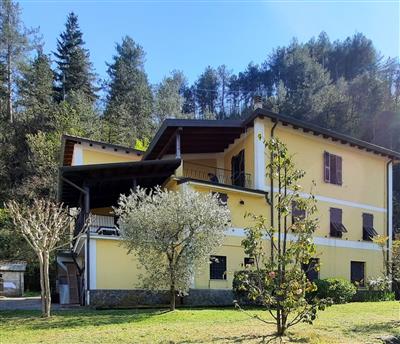 casa indipendente in vendita a Macerata