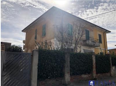 casa semindipendente in vendita a Macerata