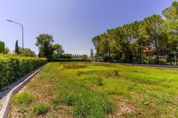terreno agricolo in vendita a Macerata