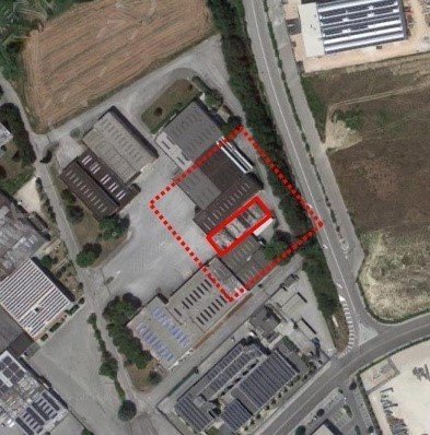 locale commerciale in vendita a Macerata in zona Piediripa