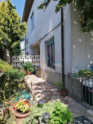 casa indipendente in vendita a Macerata