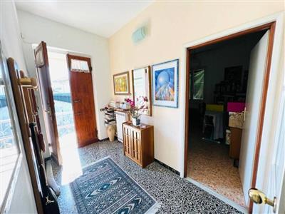 casa indipendente in vendita a Macerata