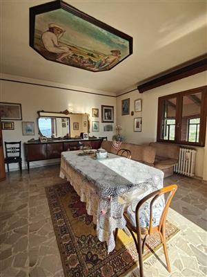 casa indipendente in vendita a Macerata
