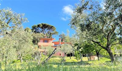 casa indipendente in vendita a Macerata