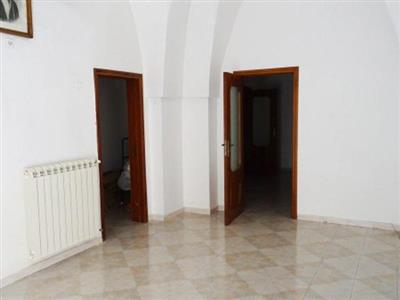 casa indipendente in vendita a Macerata