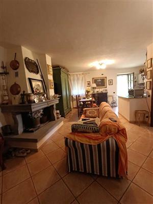 casa indipendente in vendita a Macerata