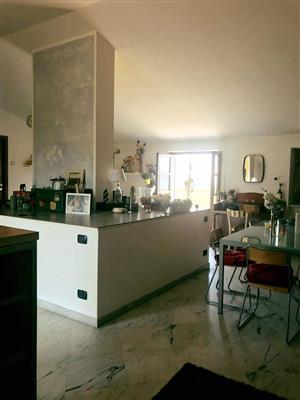 casa indipendente in vendita a Macerata