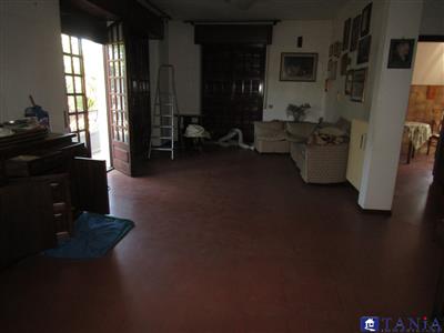 casa semindipendente in vendita a Macerata