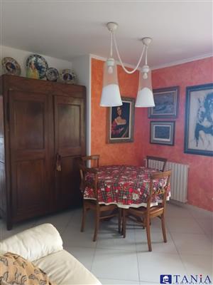 casa indipendente in vendita a Macerata