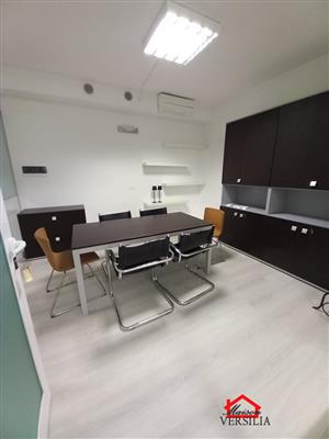 ufficio in vendita a Macerata