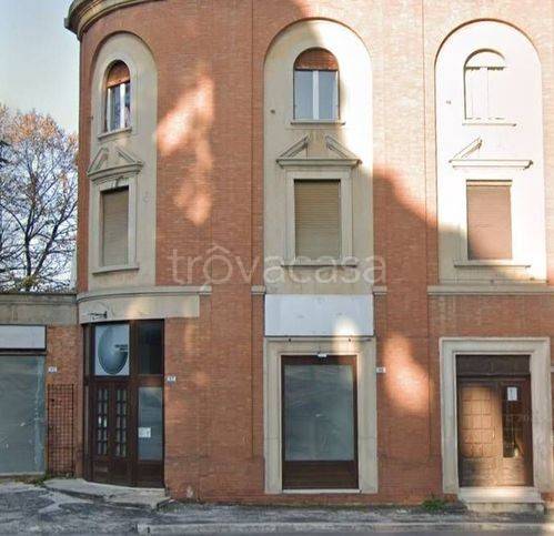negozio in vendita a Macerata