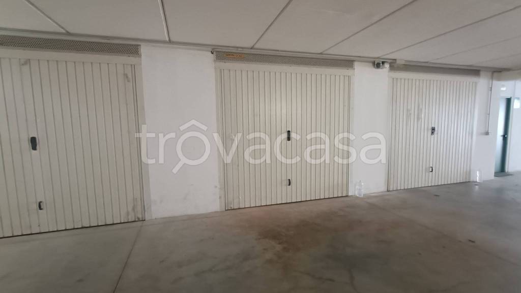 appartamento in vendita a Macerata in zona Sforzacosta