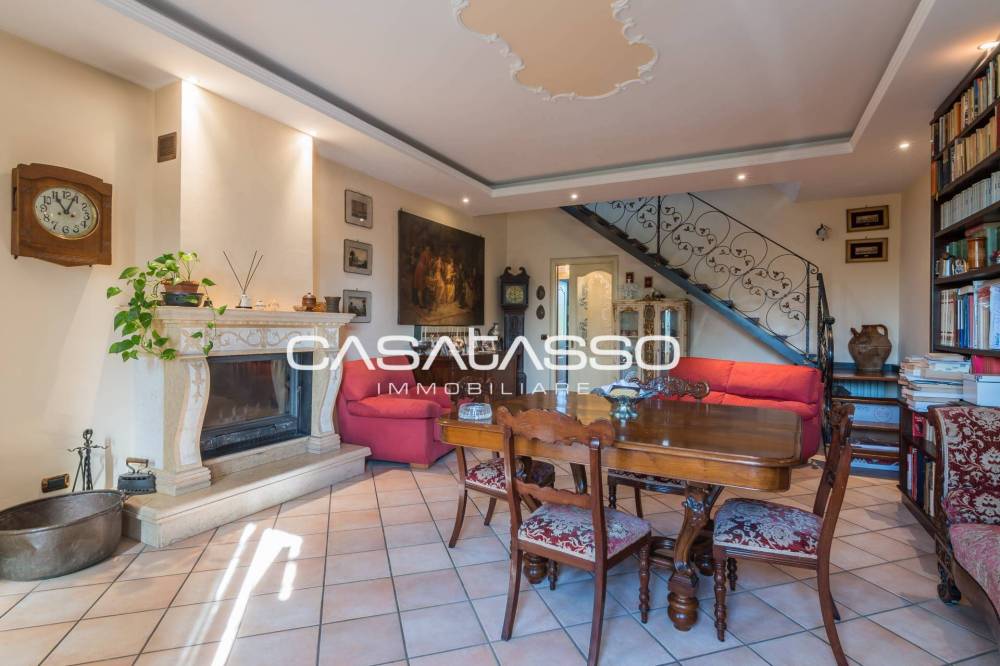 casa indipendente in vendita a Macerata