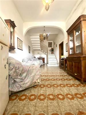casa indipendente in vendita a Macerata